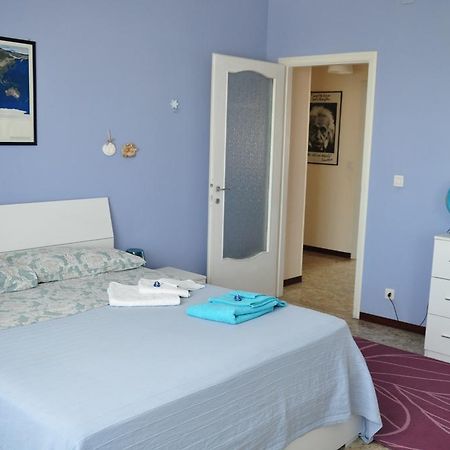 Apartment Montebello Парма Екстериор снимка