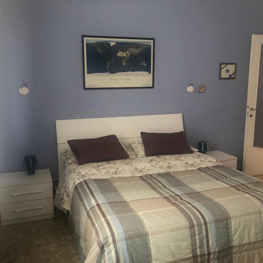 Apartment Montebello Парма Екстериор снимка